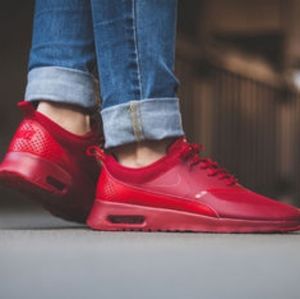 Nike Air Max Thea red sneakers 8